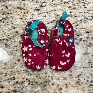 Wee Chooze size 6-9 months